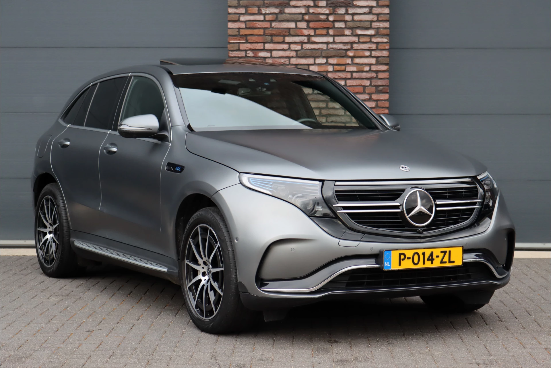 Hoofdafbeelding Mercedes-Benz EQC