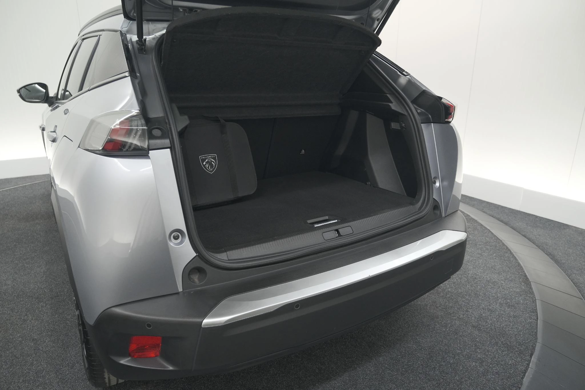 Hoofdafbeelding Peugeot e-2008