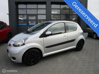 Toyota Aygo 1.0-12V Comfort 5drs 120dkm Airco Carplay Navigatie