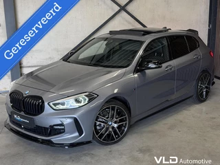 BMW 1-serie 120i M-Sport Pano Sfeer Cam Carplay Leder 19''