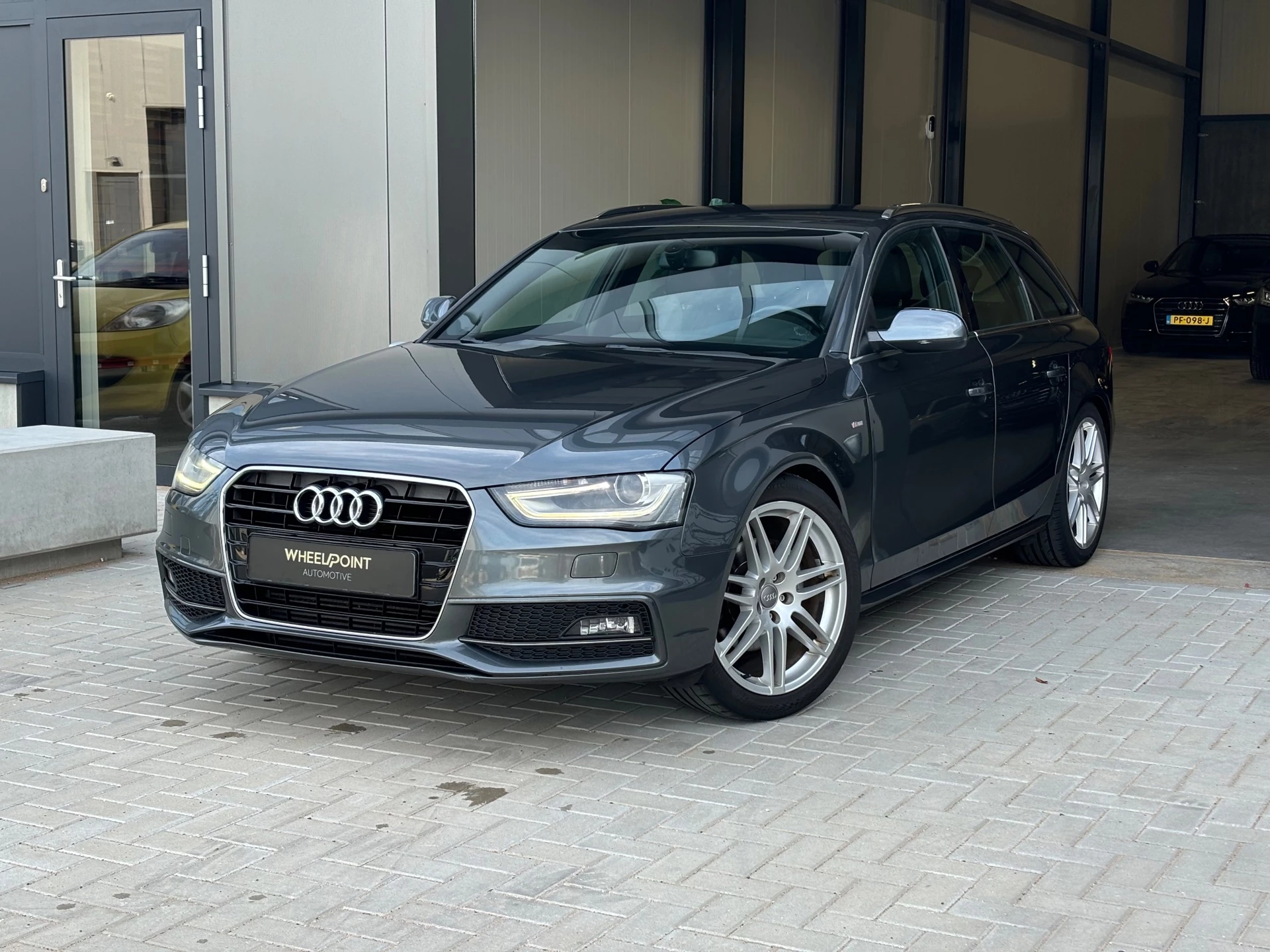 Hoofdafbeelding Audi A4