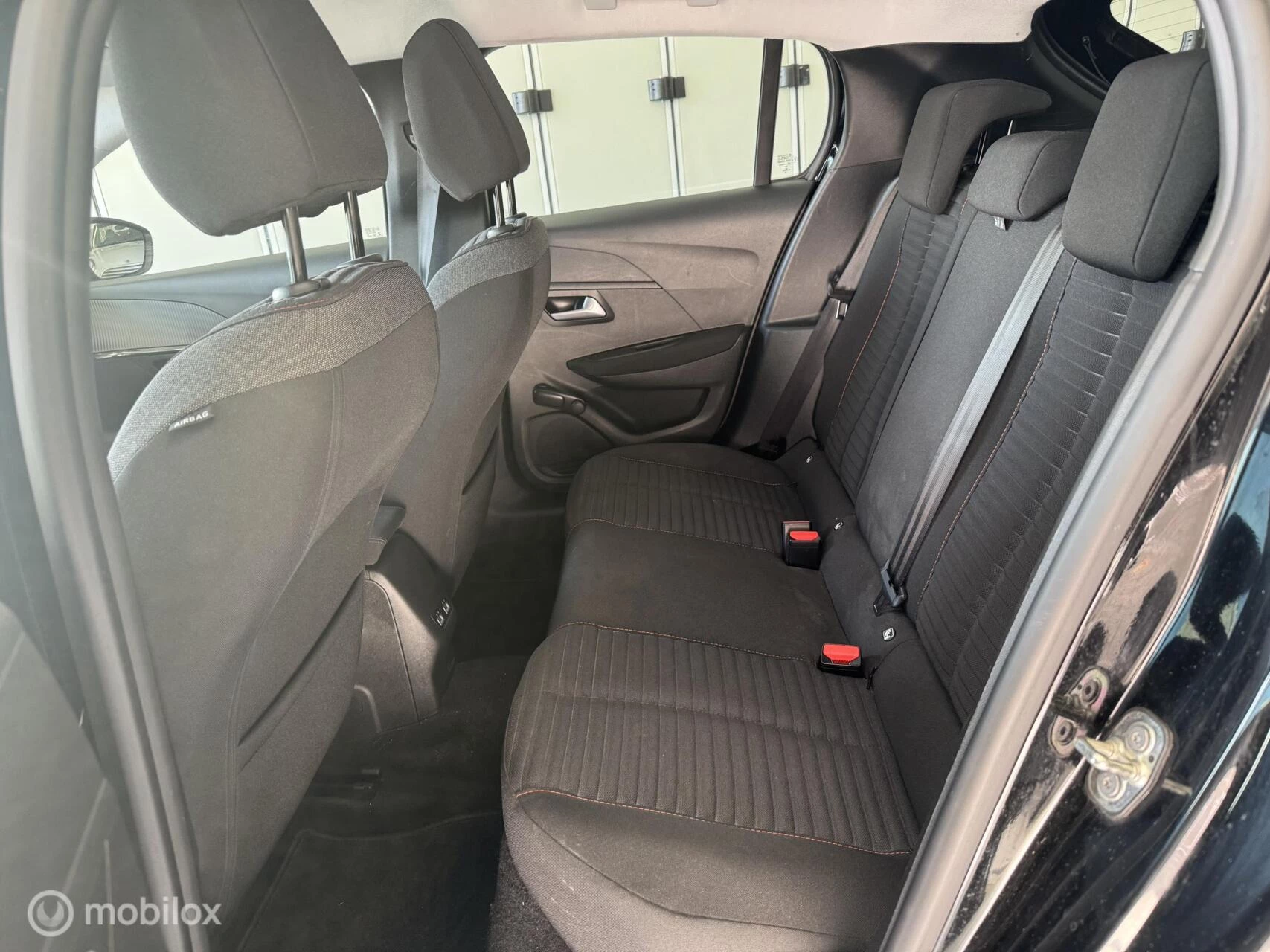 Hoofdafbeelding Peugeot e-208