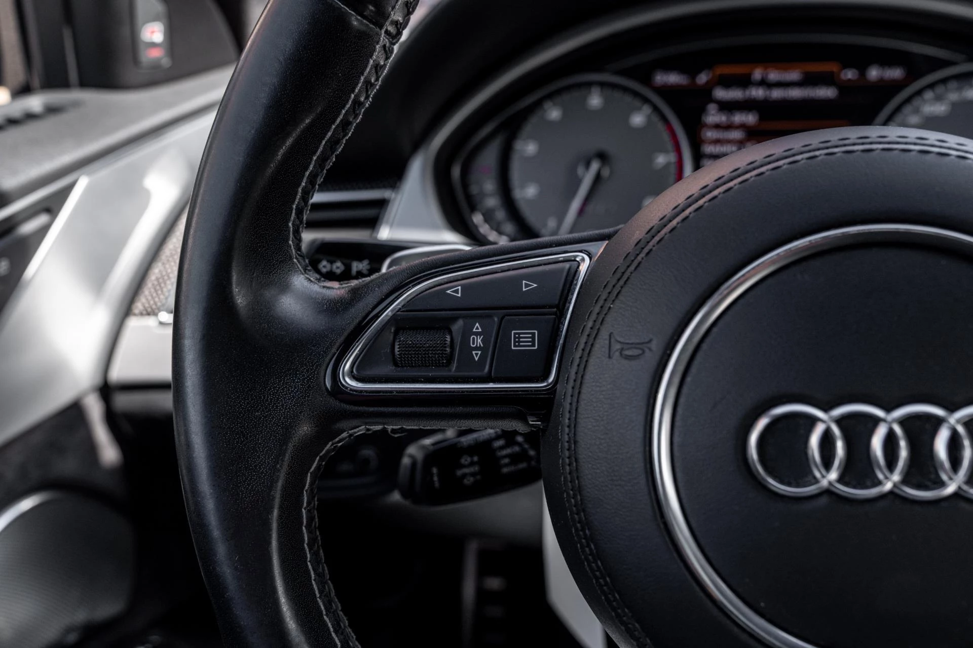 Hoofdafbeelding Audi S8