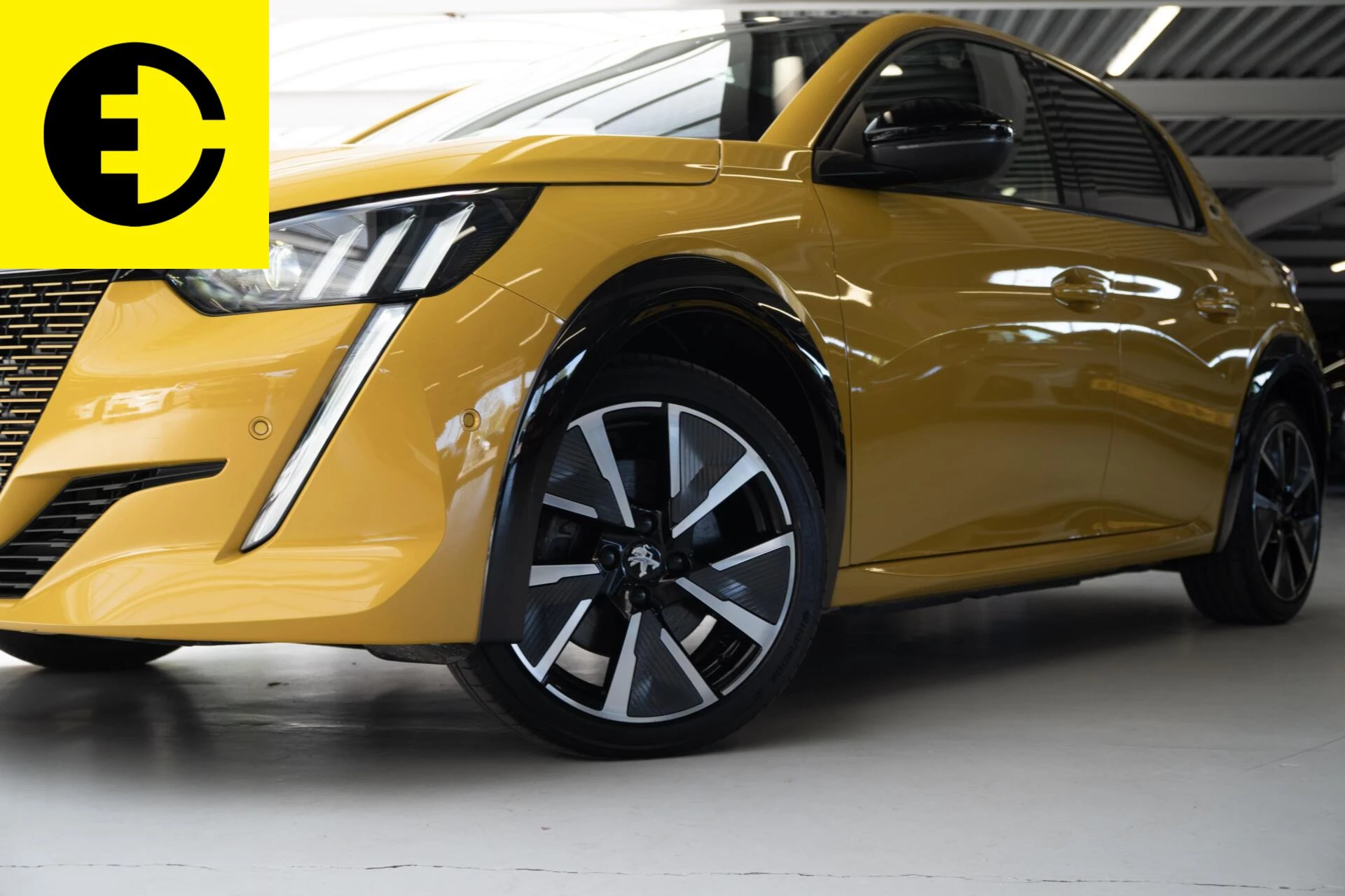 Hoofdafbeelding Peugeot e-208