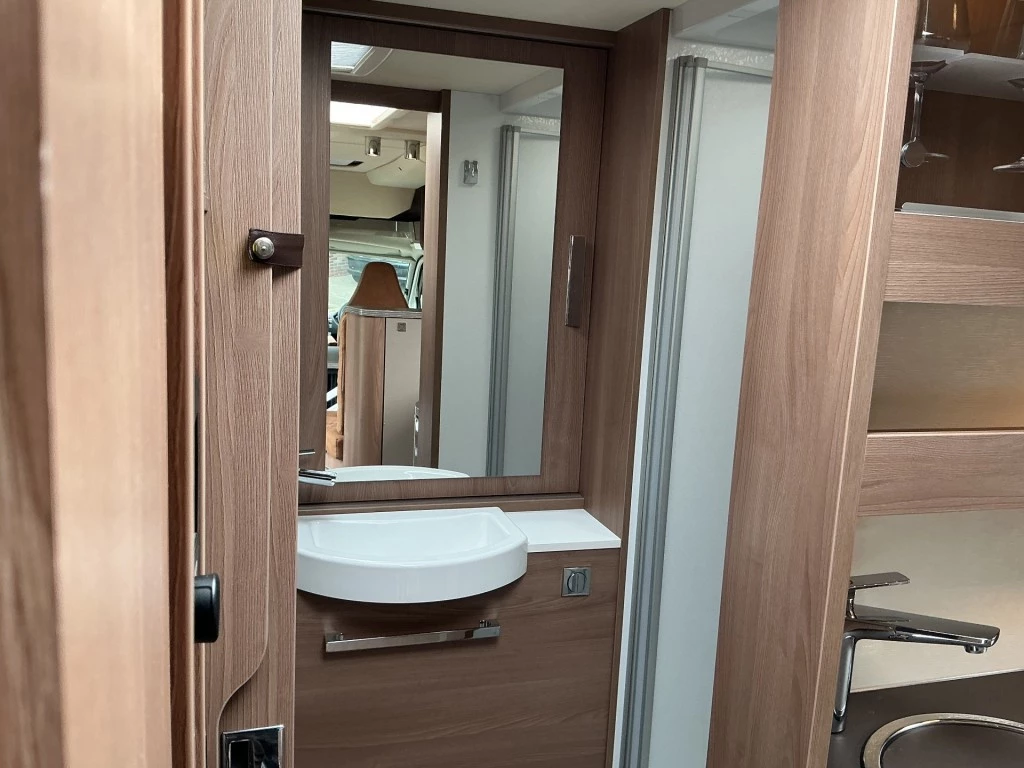 Hoofdafbeelding Bürstner Ixeo Bt6801