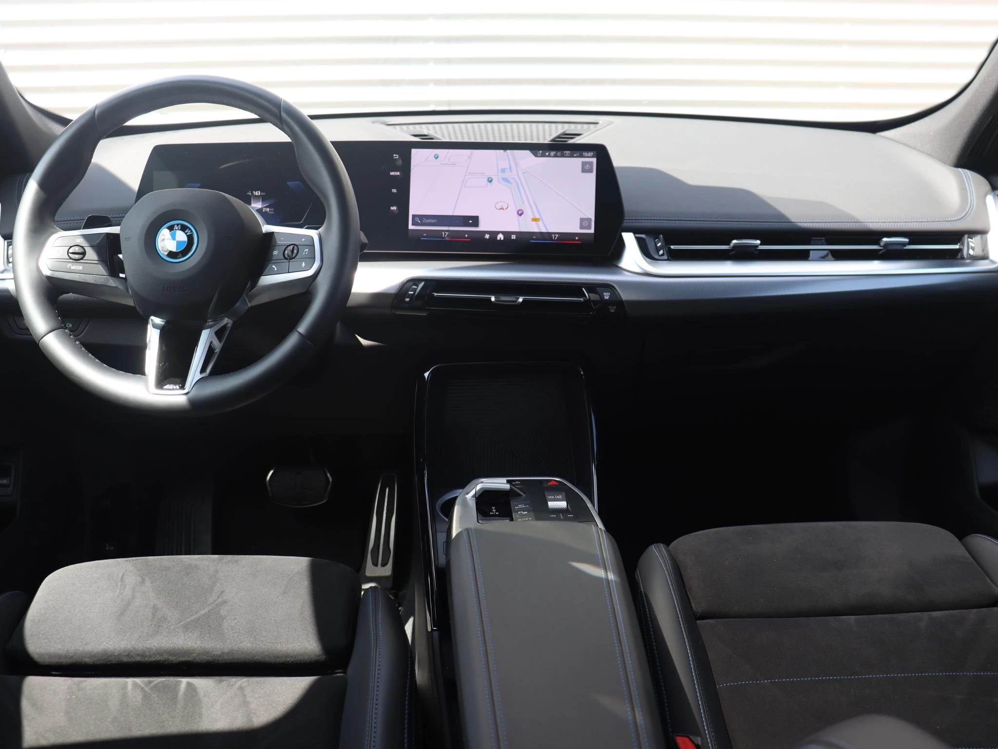Hoofdafbeelding BMW iX1