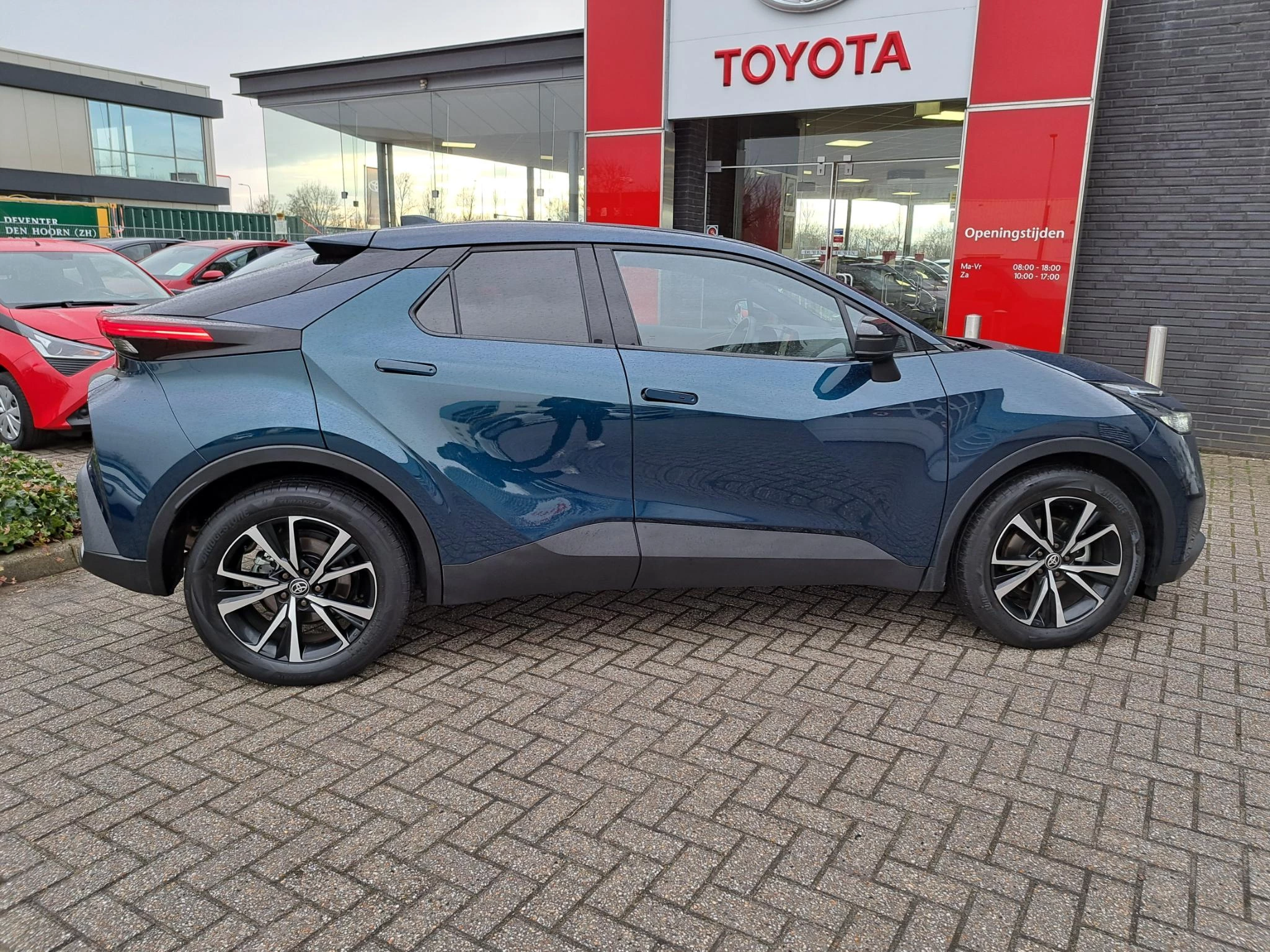 Hoofdafbeelding Toyota C-HR