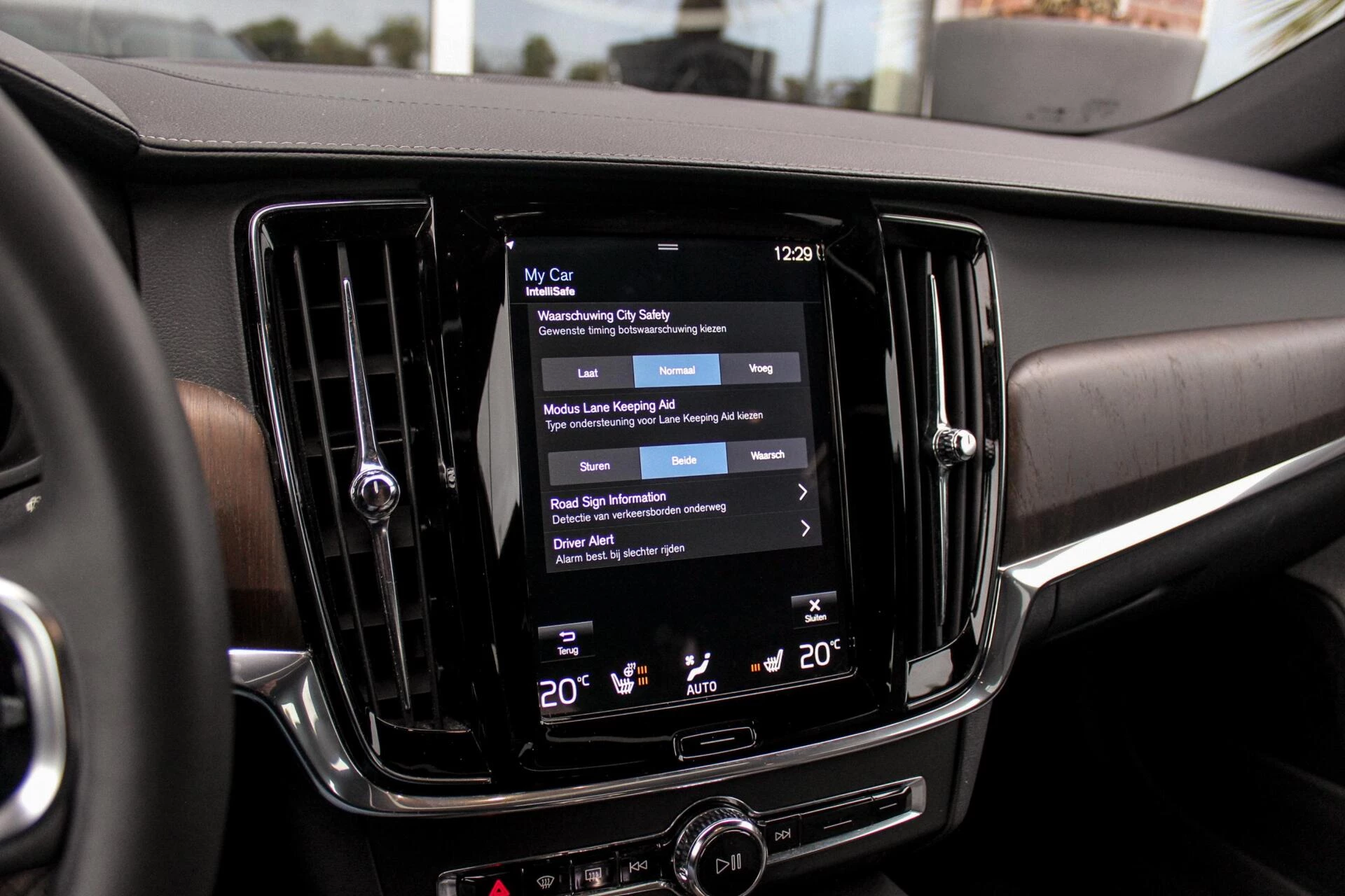 Hoofdafbeelding Volvo V90