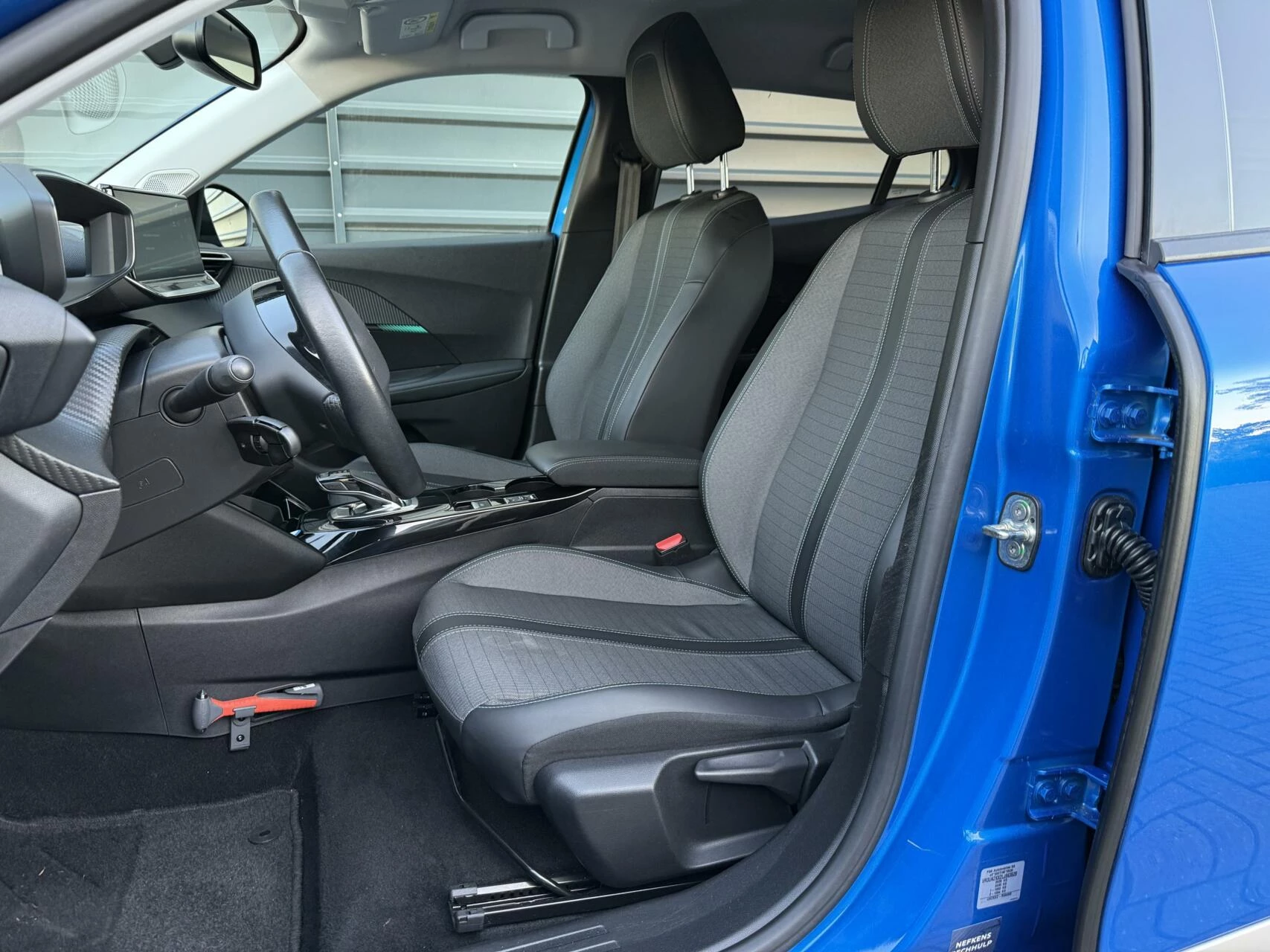 Hoofdafbeelding Peugeot e-2008