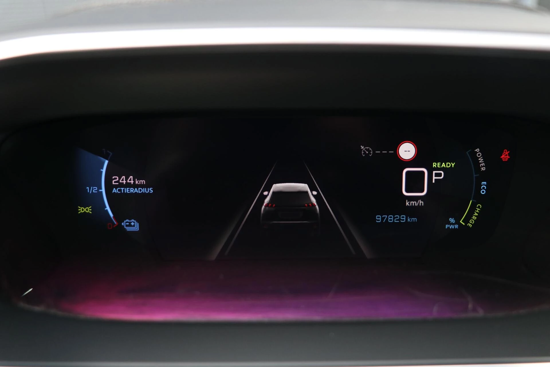 Hoofdafbeelding Peugeot e-2008