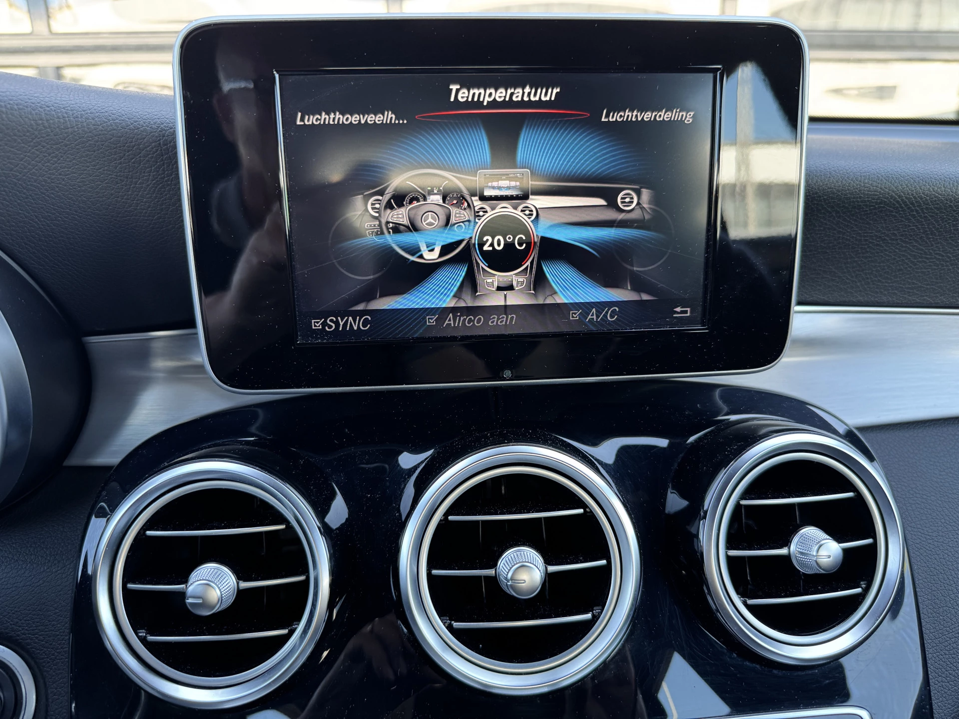 Hoofdafbeelding Mercedes-Benz GLC