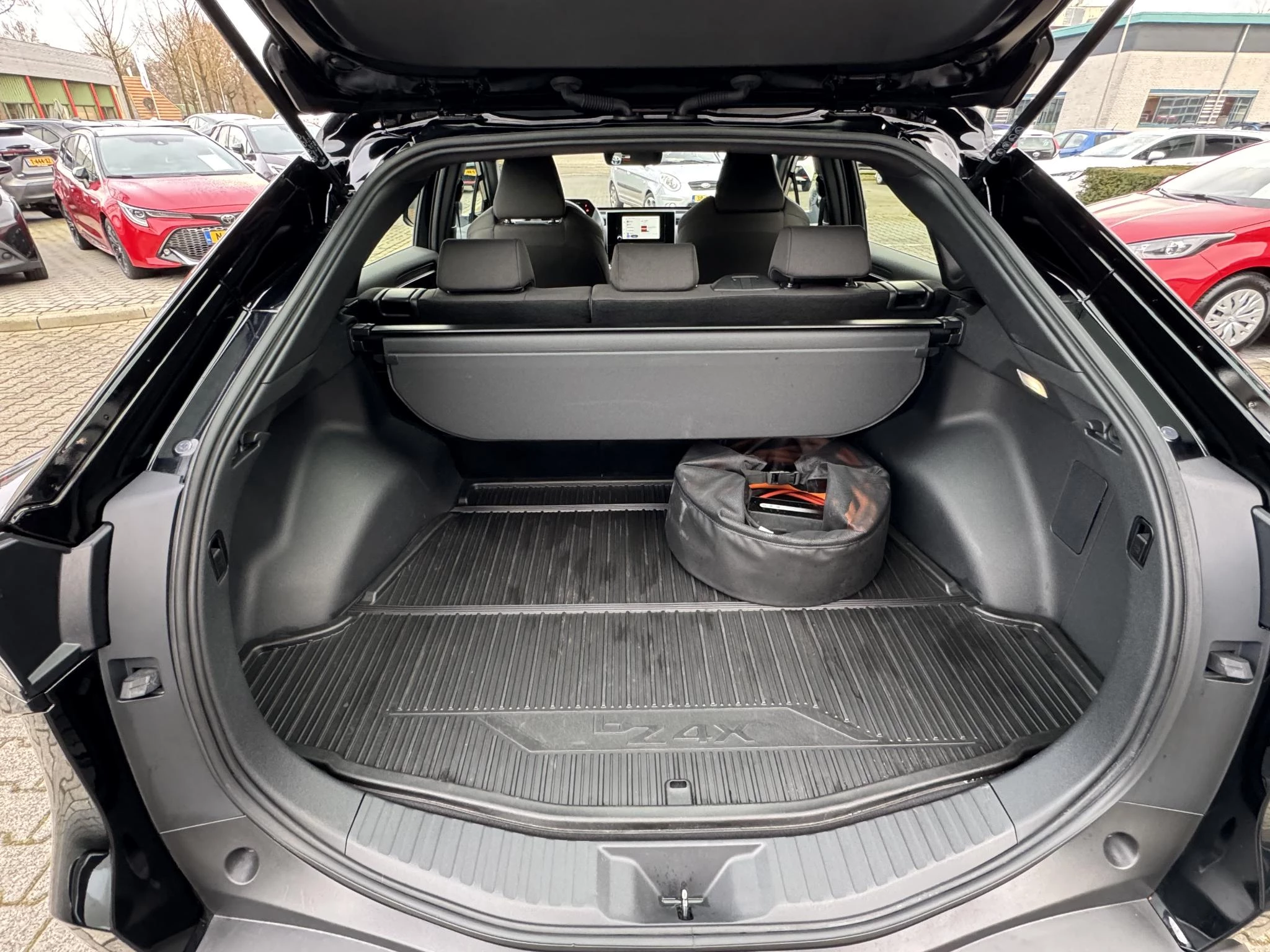 Hoofdafbeelding Toyota bZ4X