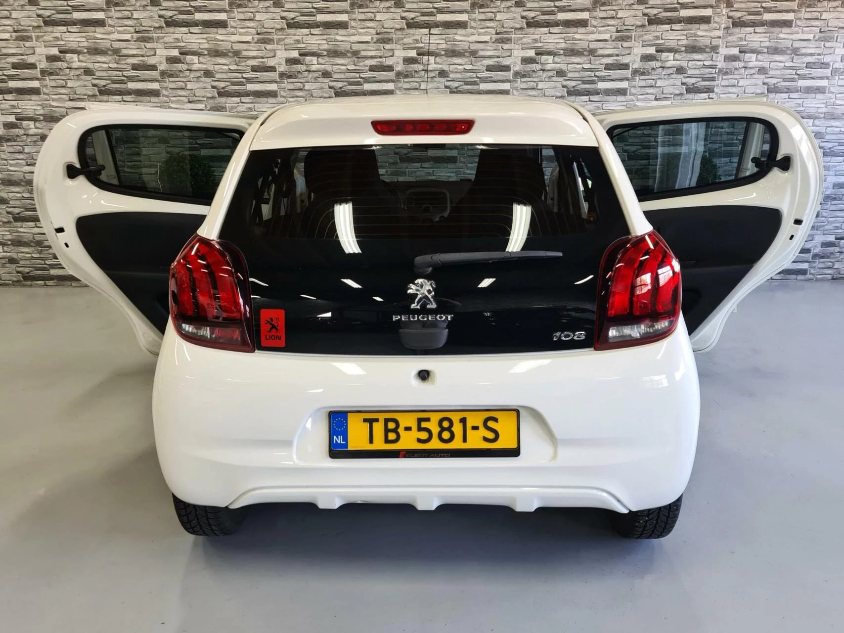 Hoofdafbeelding Peugeot 108