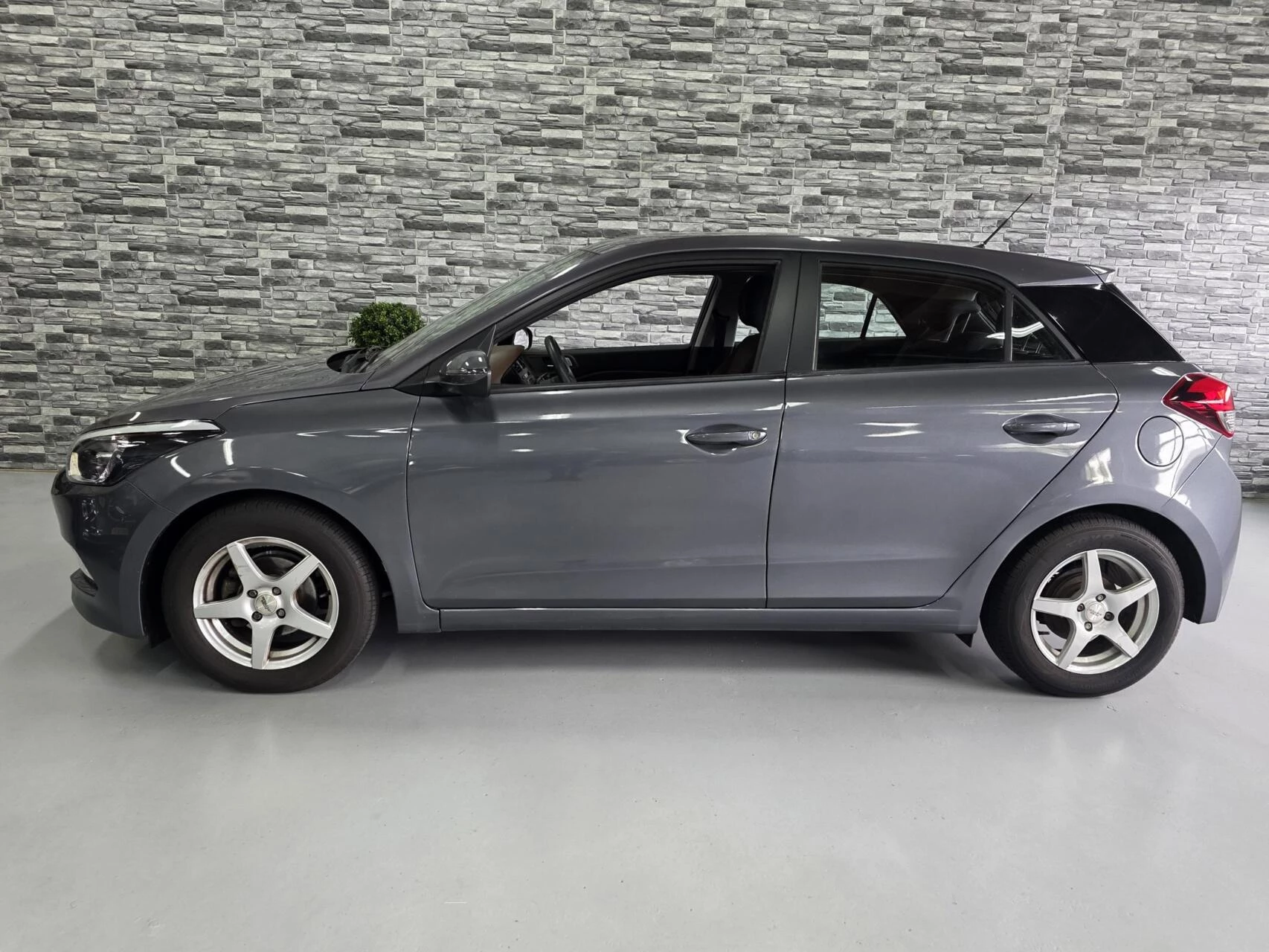 Hoofdafbeelding Hyundai i20