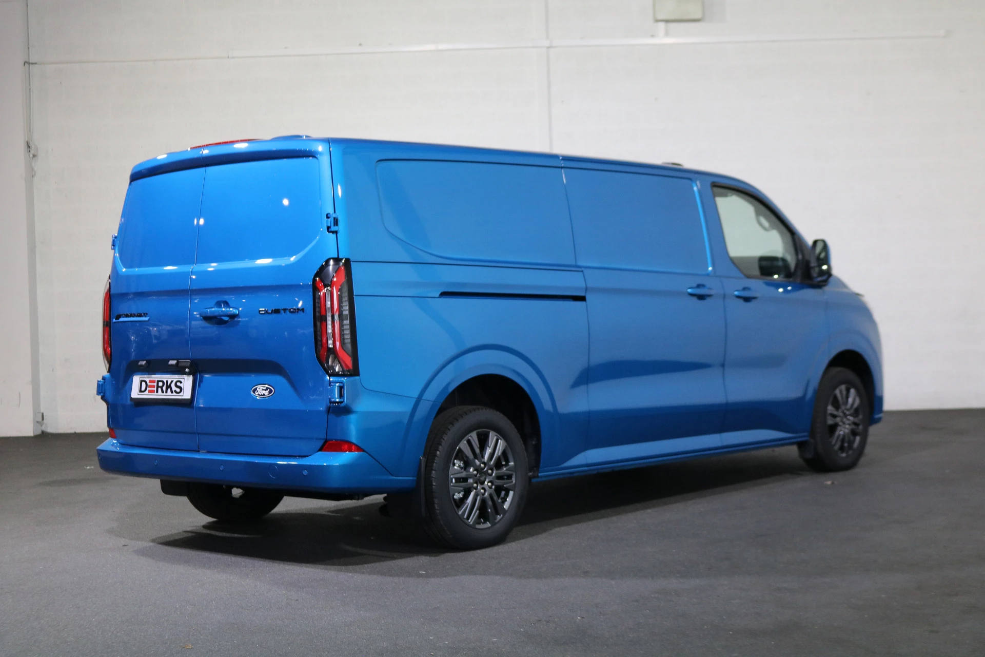 Hoofdafbeelding Ford E-Transit Custom