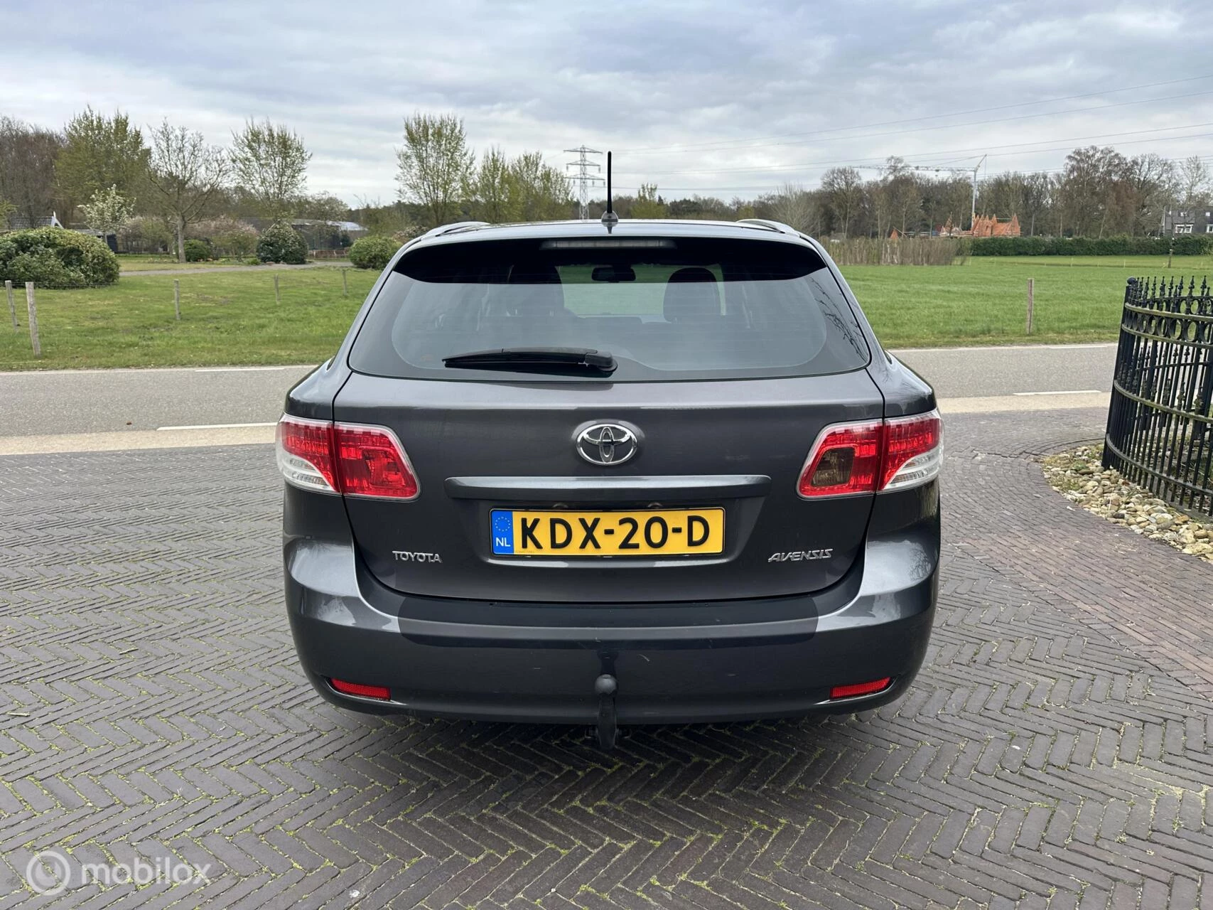 Hoofdafbeelding Toyota Avensis