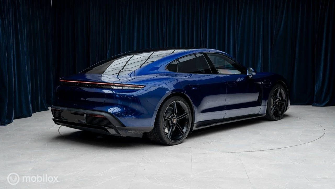 Hoofdafbeelding Porsche Taycan