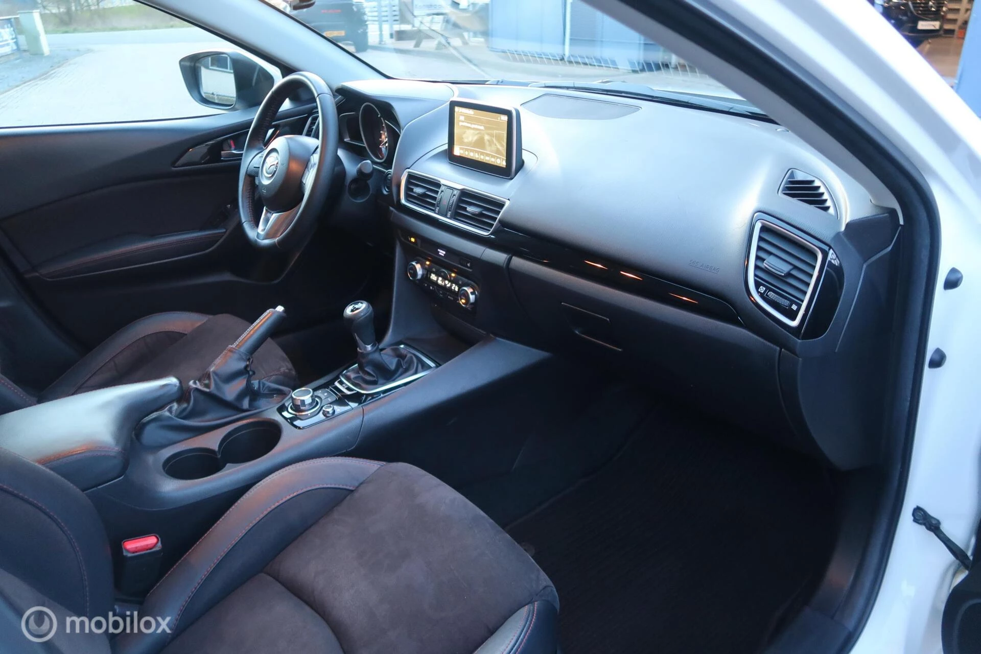 Hoofdafbeelding Mazda 3