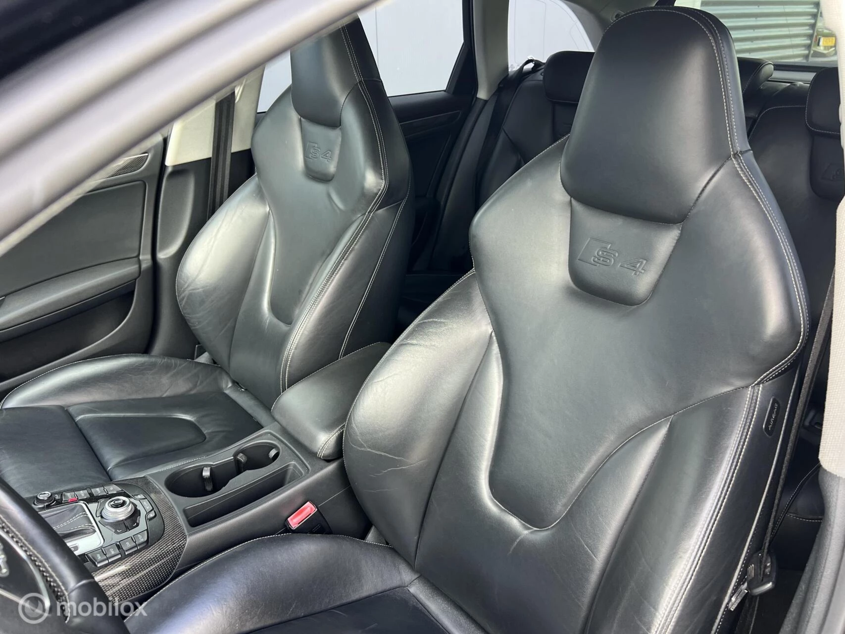 Hoofdafbeelding Audi S4