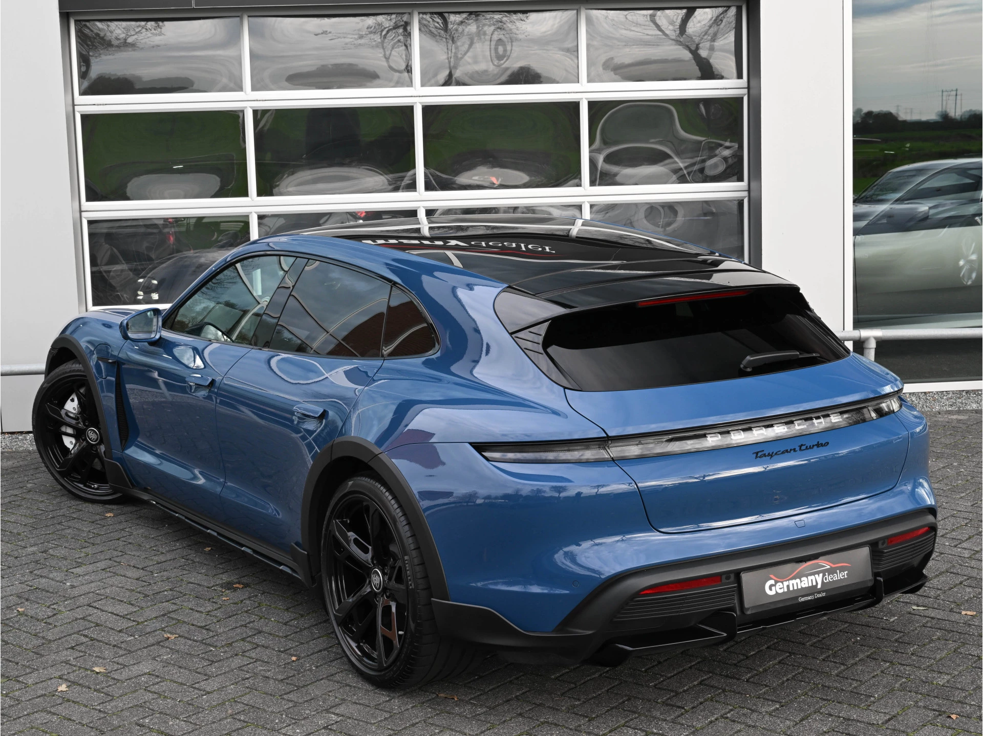 Hoofdafbeelding Porsche Taycan