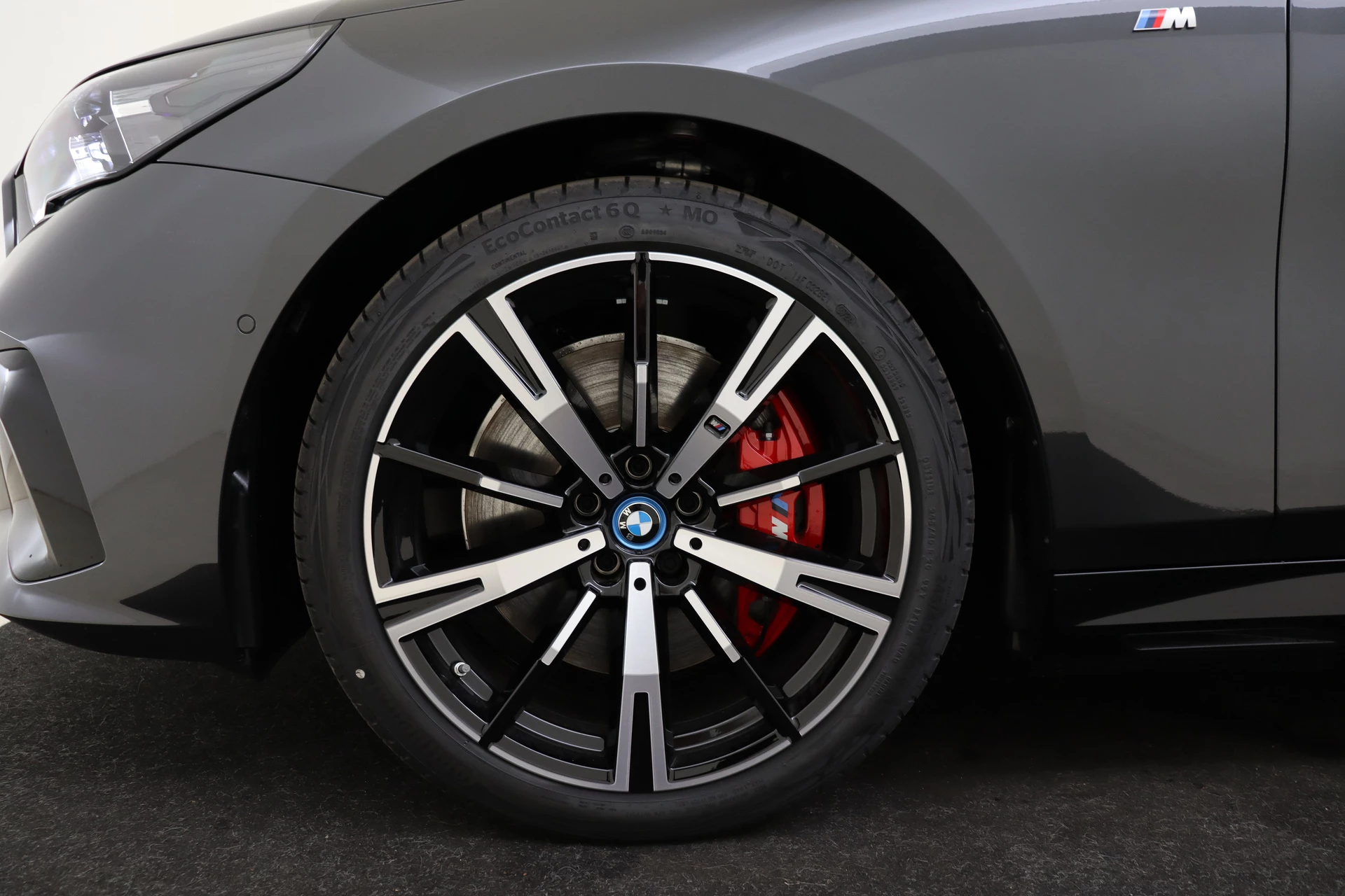 Hoofdafbeelding BMW i5