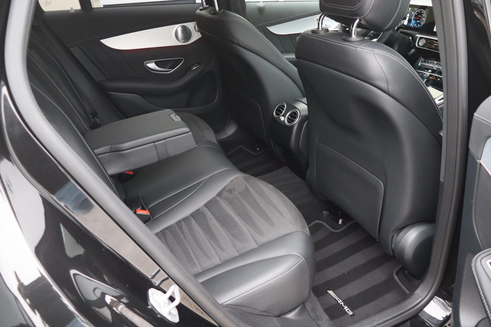 Hoofdafbeelding Mercedes-Benz EQC