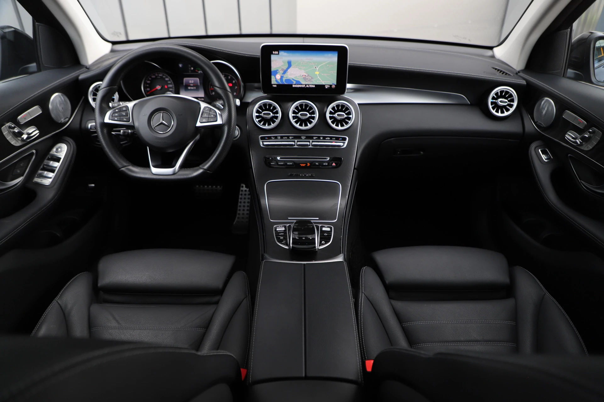 Hoofdafbeelding Mercedes-Benz GLC