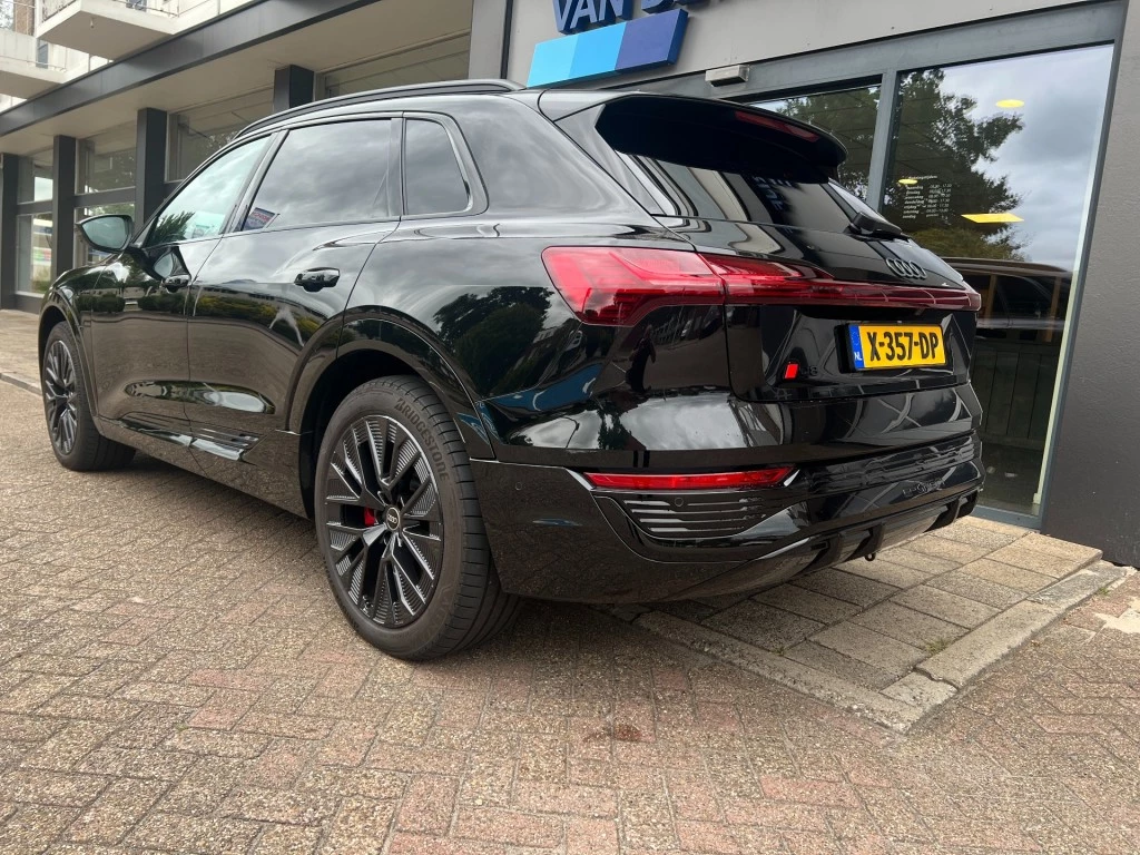 Hoofdafbeelding Audi Q8 e-tron