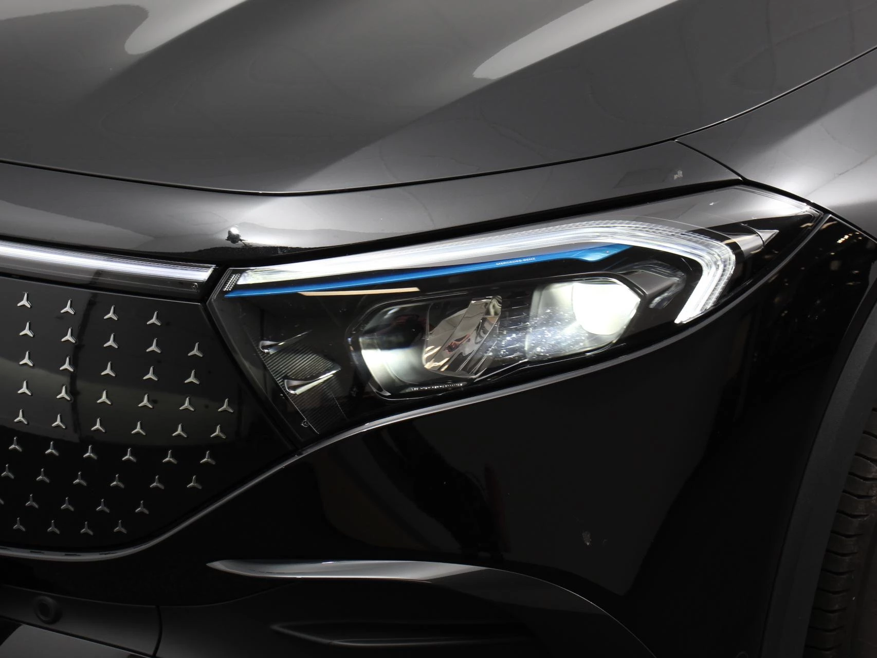 Hoofdafbeelding Mercedes-Benz EQB