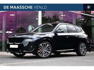 Hoofdafbeelding BMW X1 BMW X1 xDrive25e High Executive M Sport Automaat / Panoramadak / Trekhaak / Sportstoelen / Adaptieve LED / M Adaptief onderstel / Parking Assistant Plus / Comfort Access
