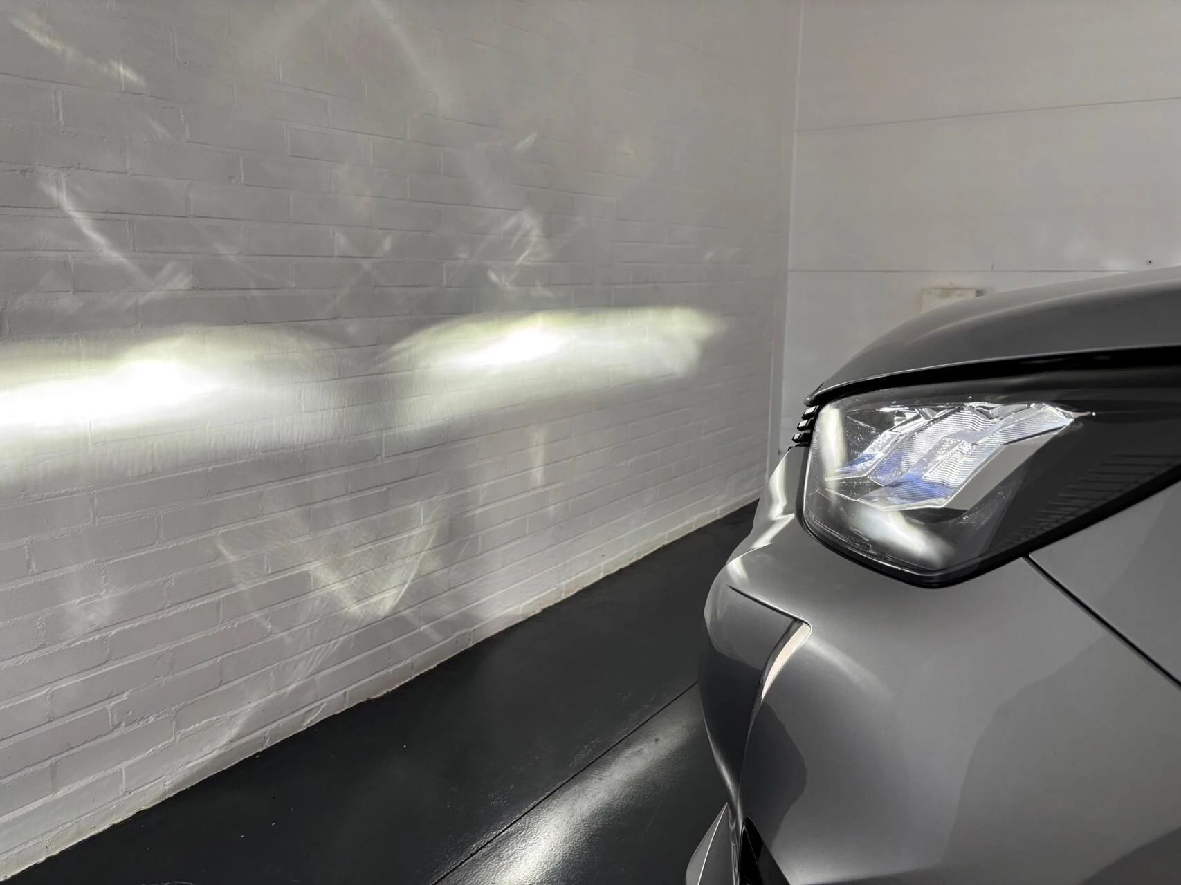 Hoofdafbeelding Peugeot e-2008