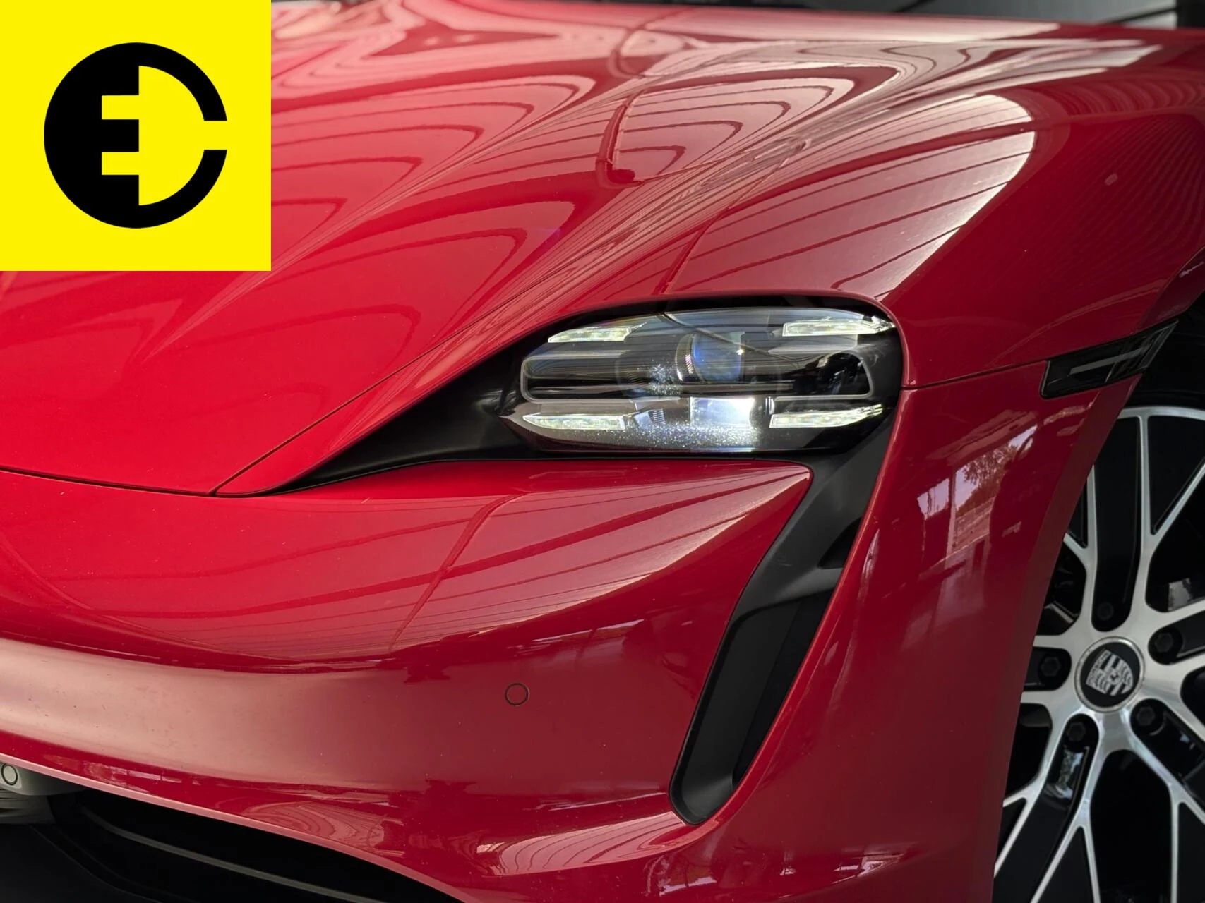 Hoofdafbeelding Porsche Taycan
