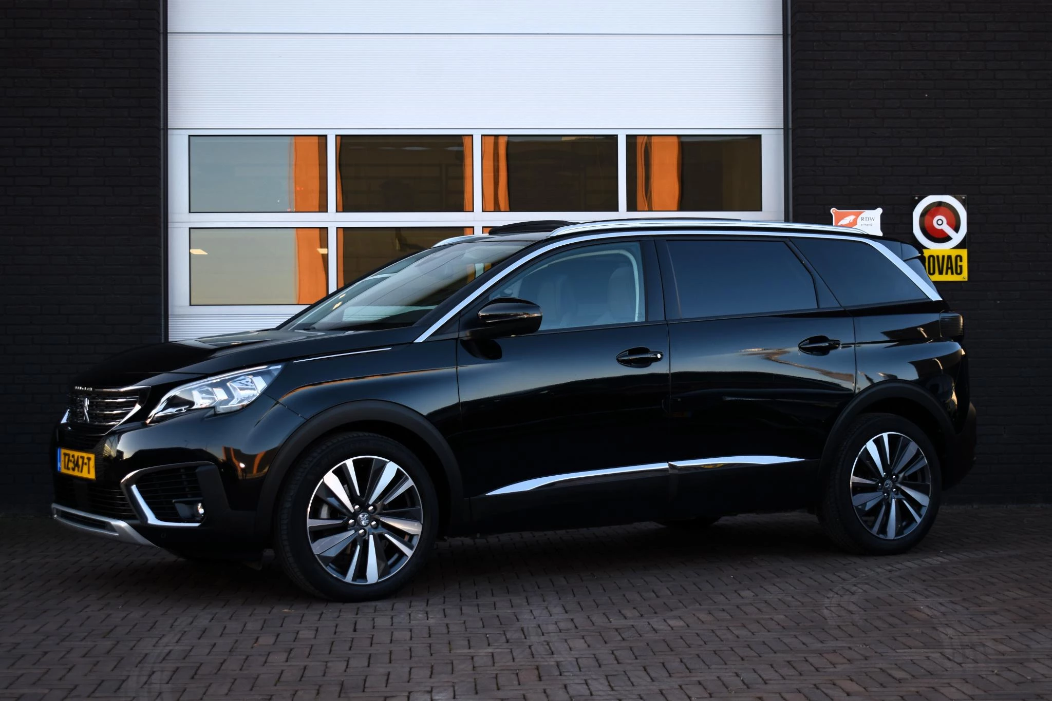 Hoofdafbeelding Peugeot 5008
