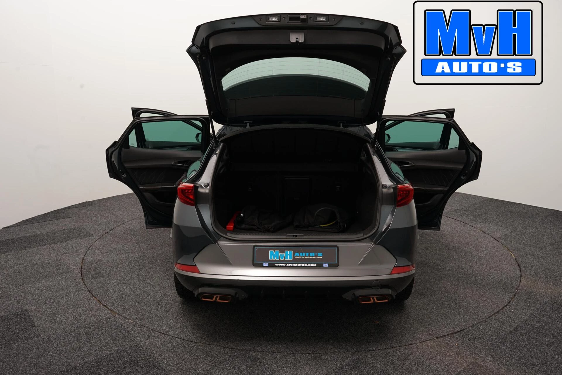 Hoofdafbeelding CUPRA Formentor