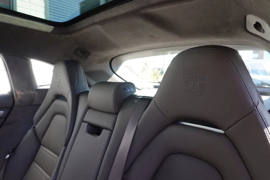 Hoofdafbeelding Porsche Panamera