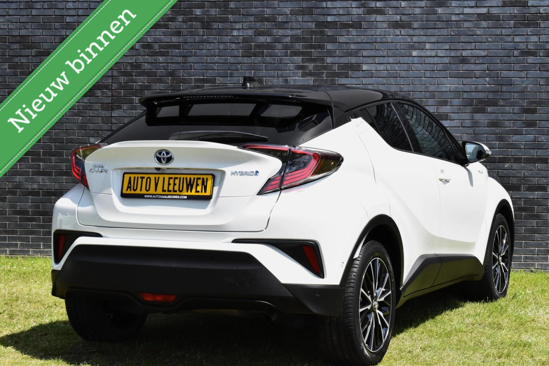 Hoofdafbeelding Toyota C-HR