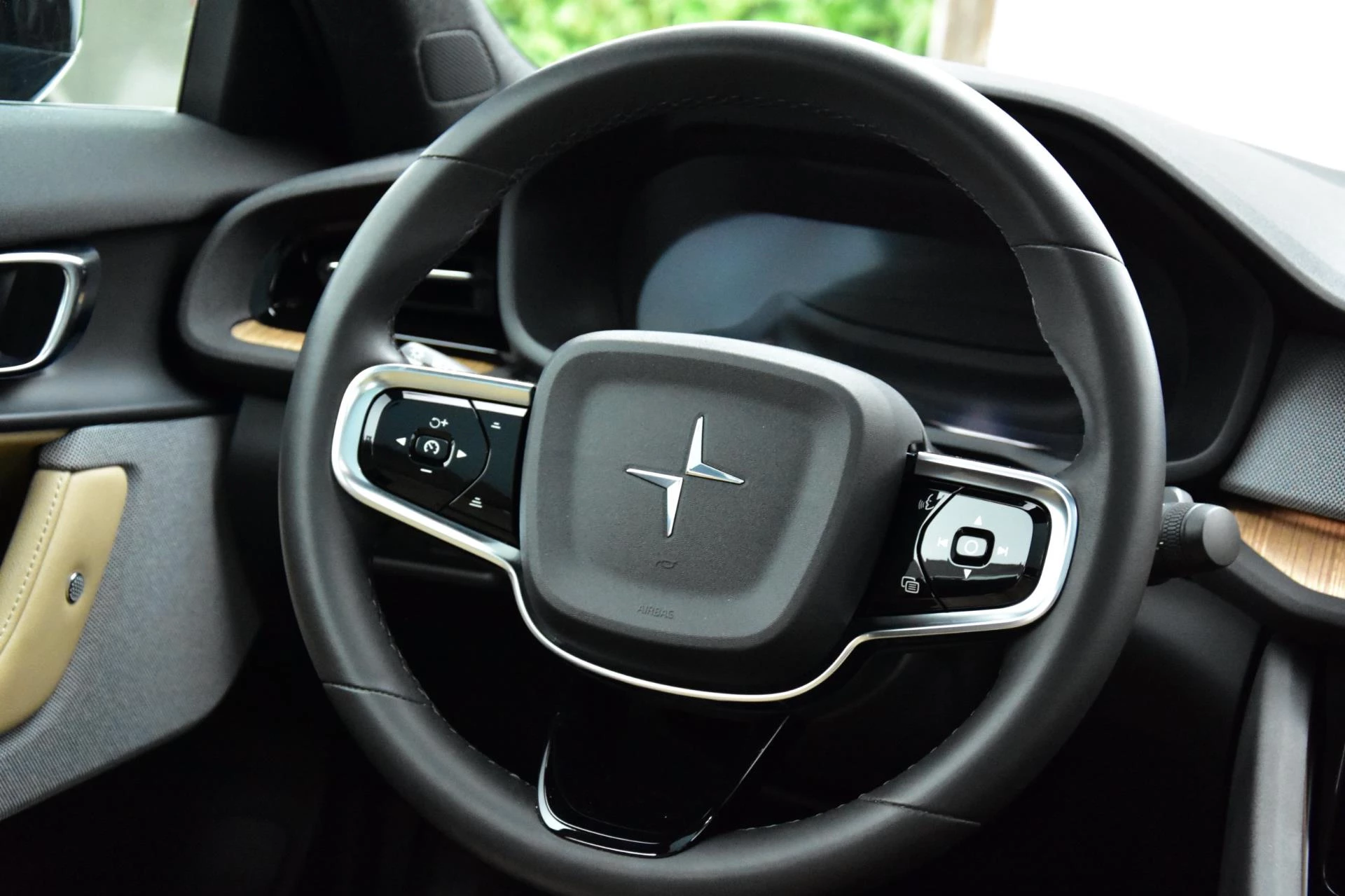 Hoofdafbeelding Polestar 2