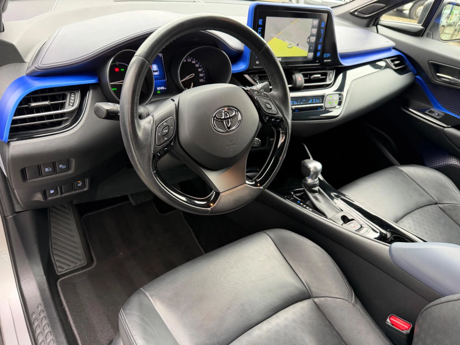 Hoofdafbeelding Toyota C-HR