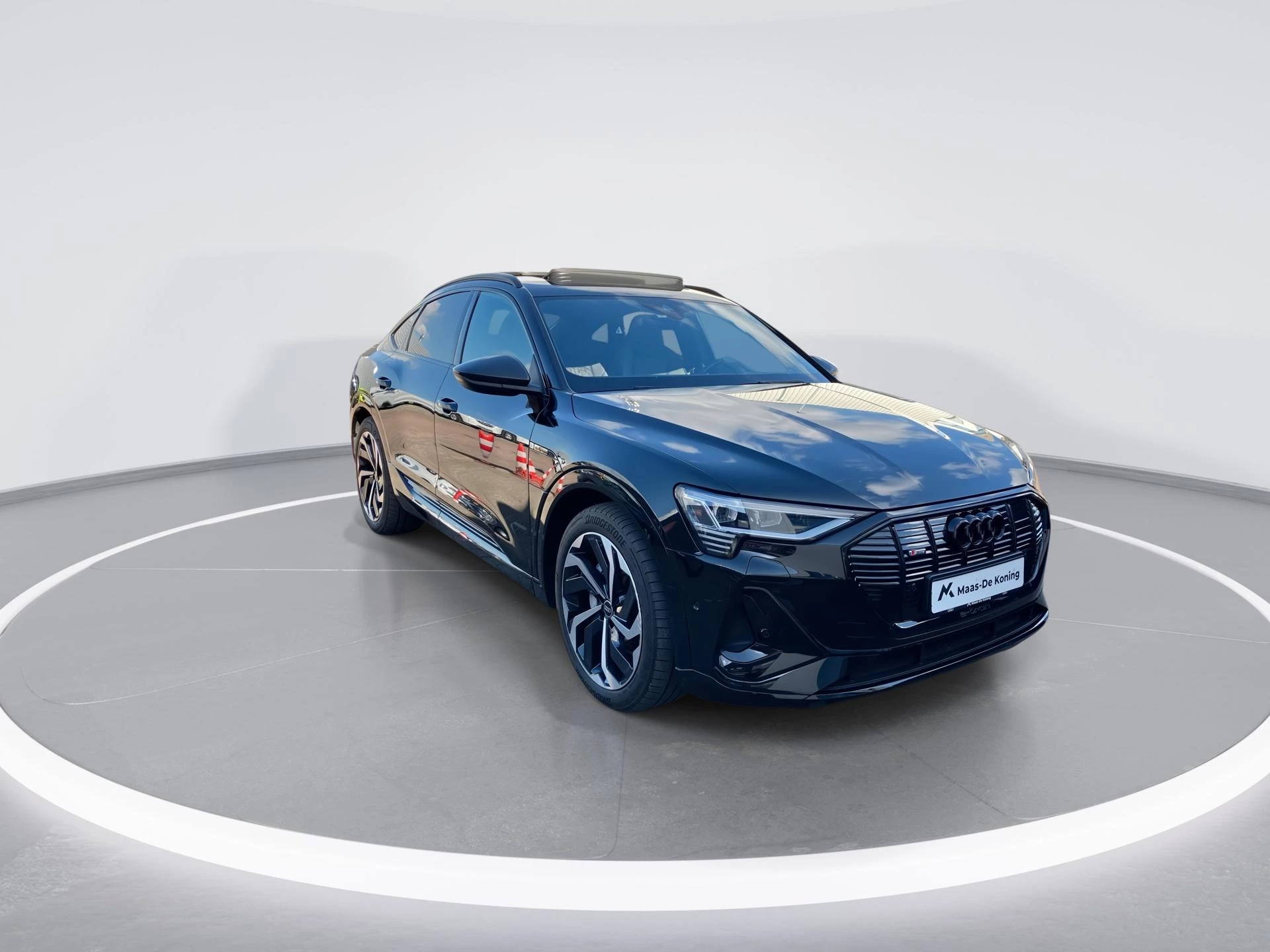 Hoofdafbeelding Audi e-tron
