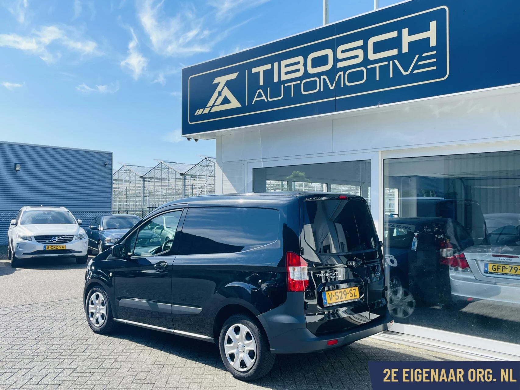 Hoofdafbeelding Ford Transit Courier