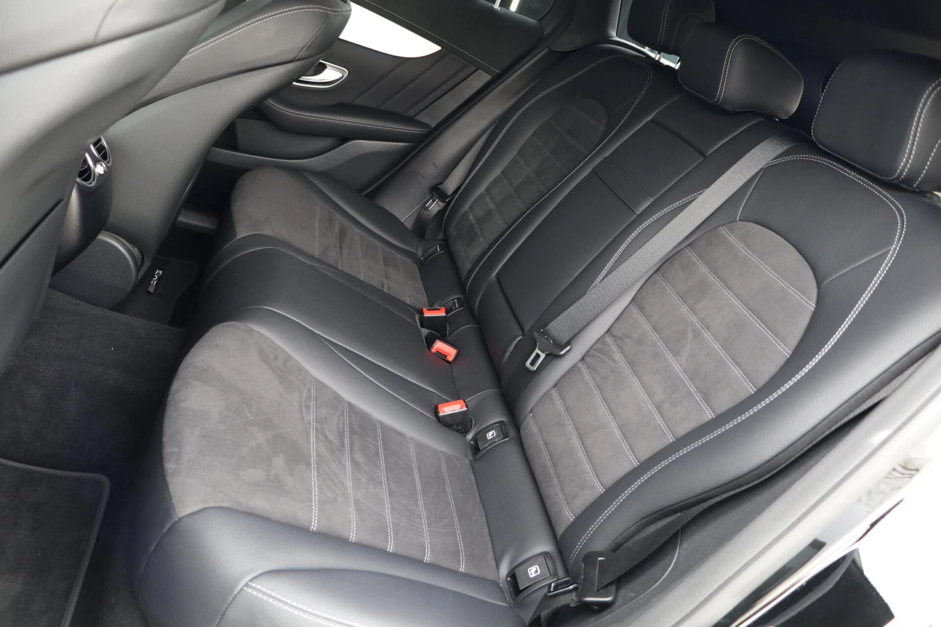 Hoofdafbeelding Mercedes-Benz EQC