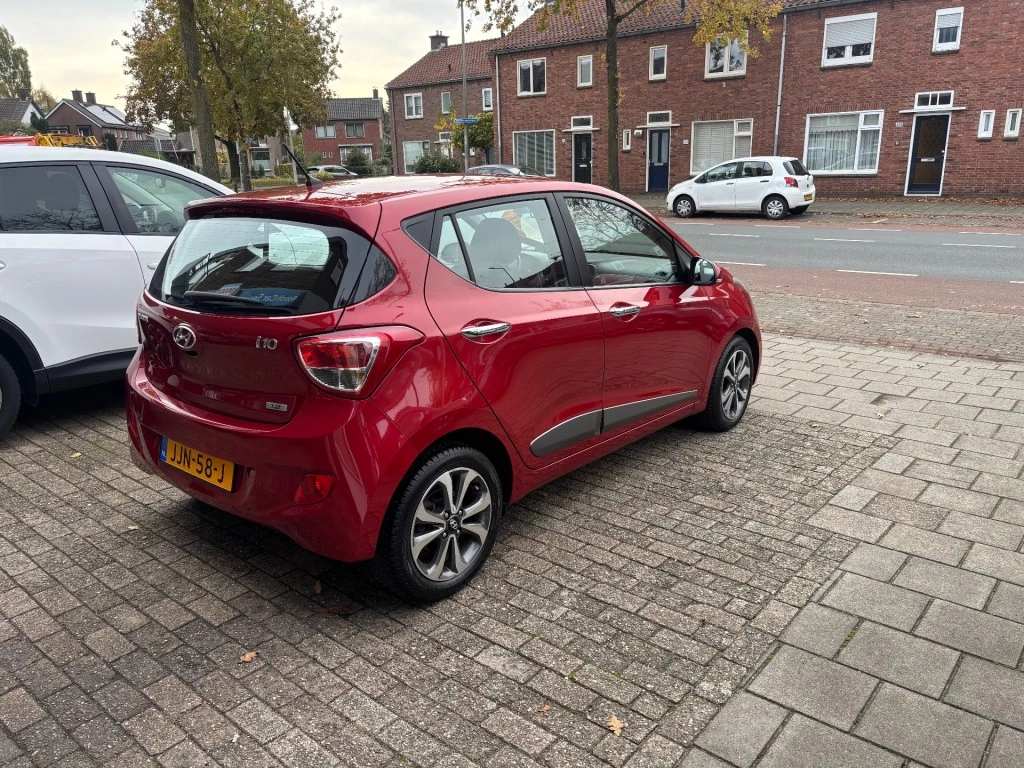 Hoofdafbeelding Hyundai i10