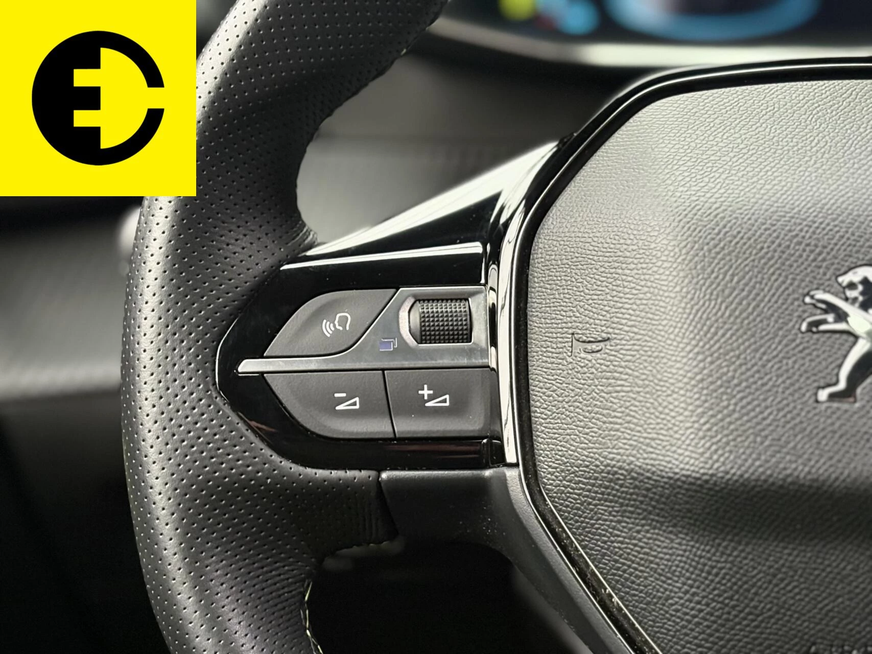 Hoofdafbeelding Peugeot e-208