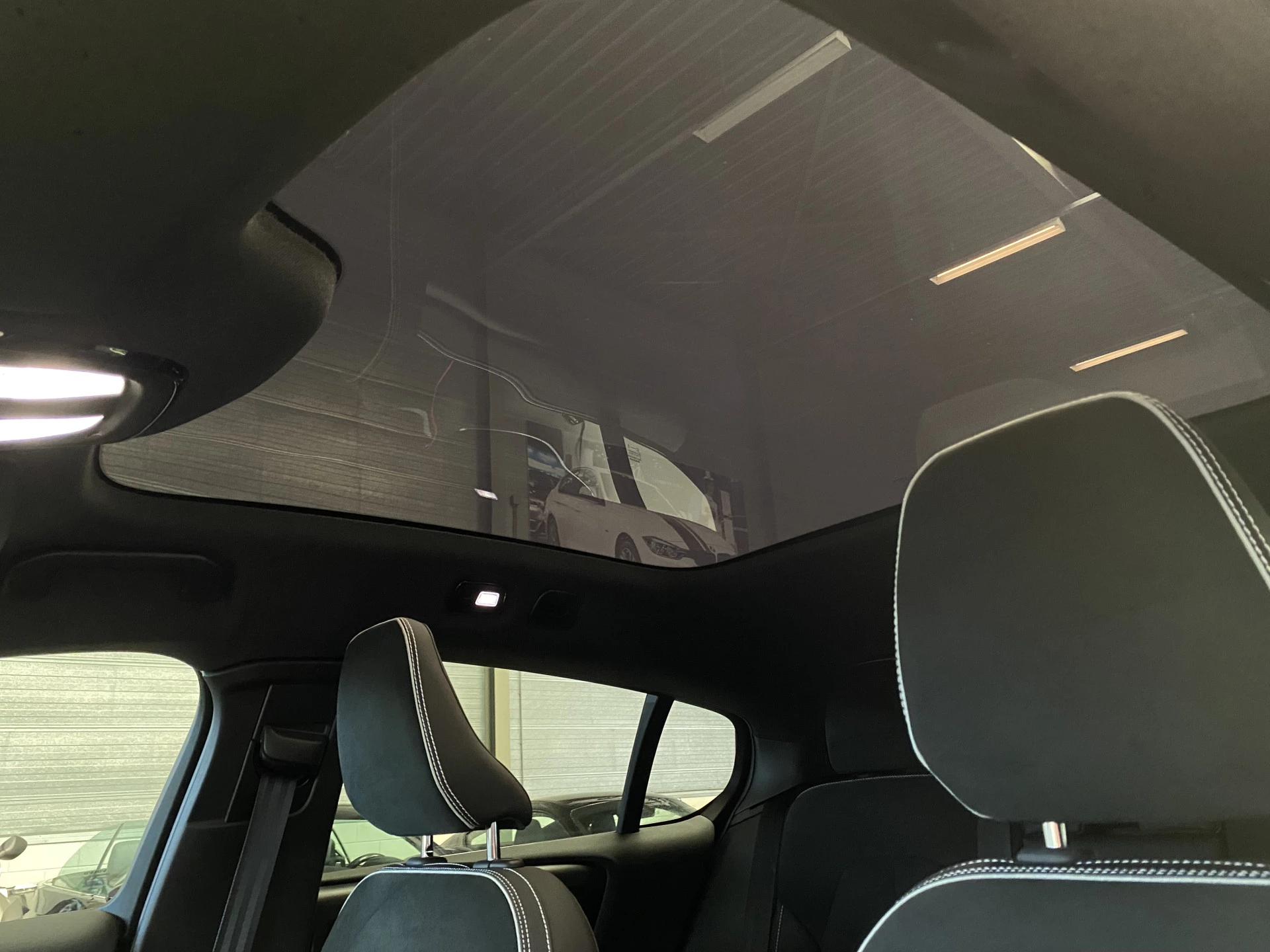 Hoofdafbeelding Volvo C40