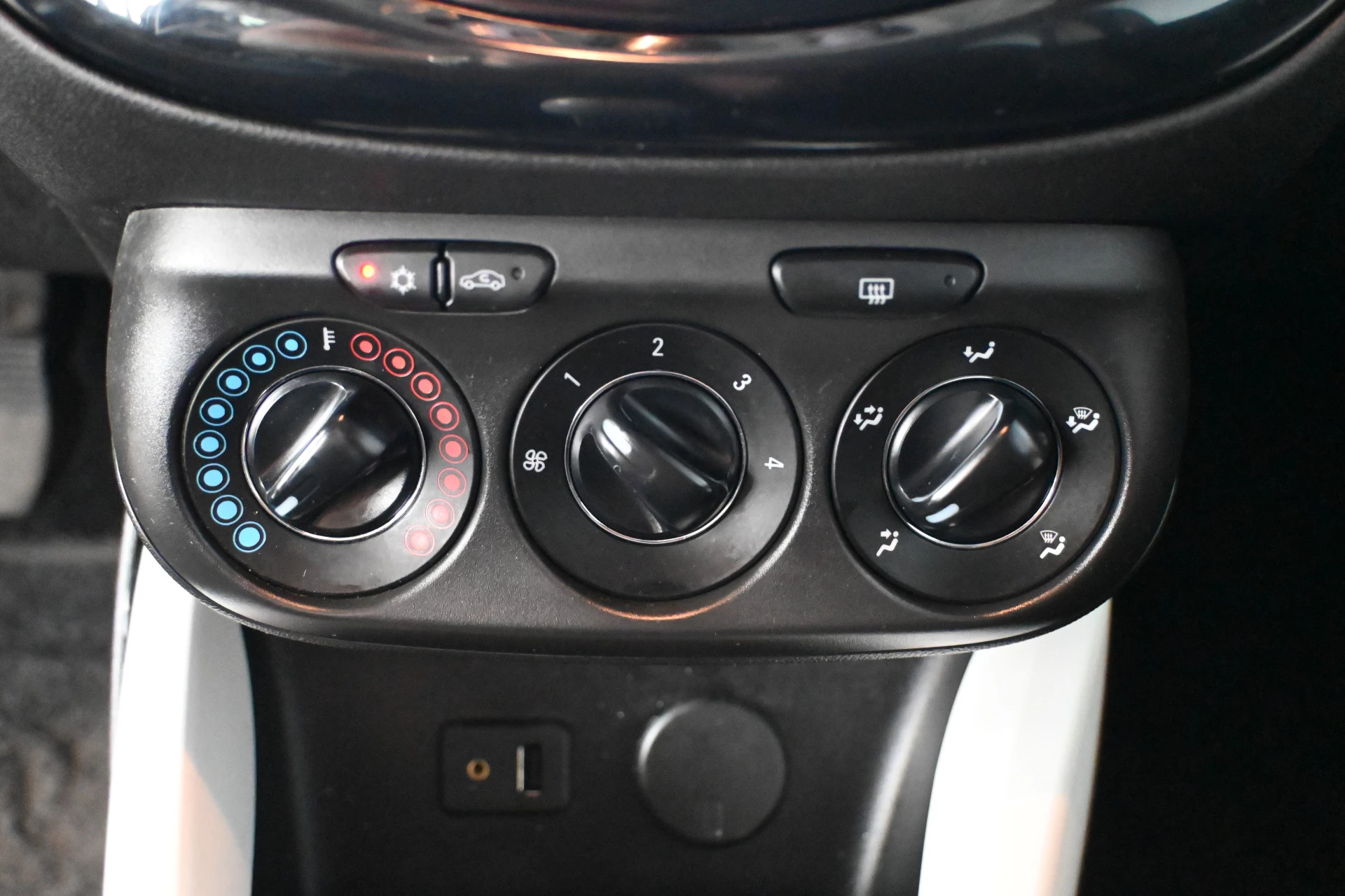 Hoofdafbeelding Opel ADAM