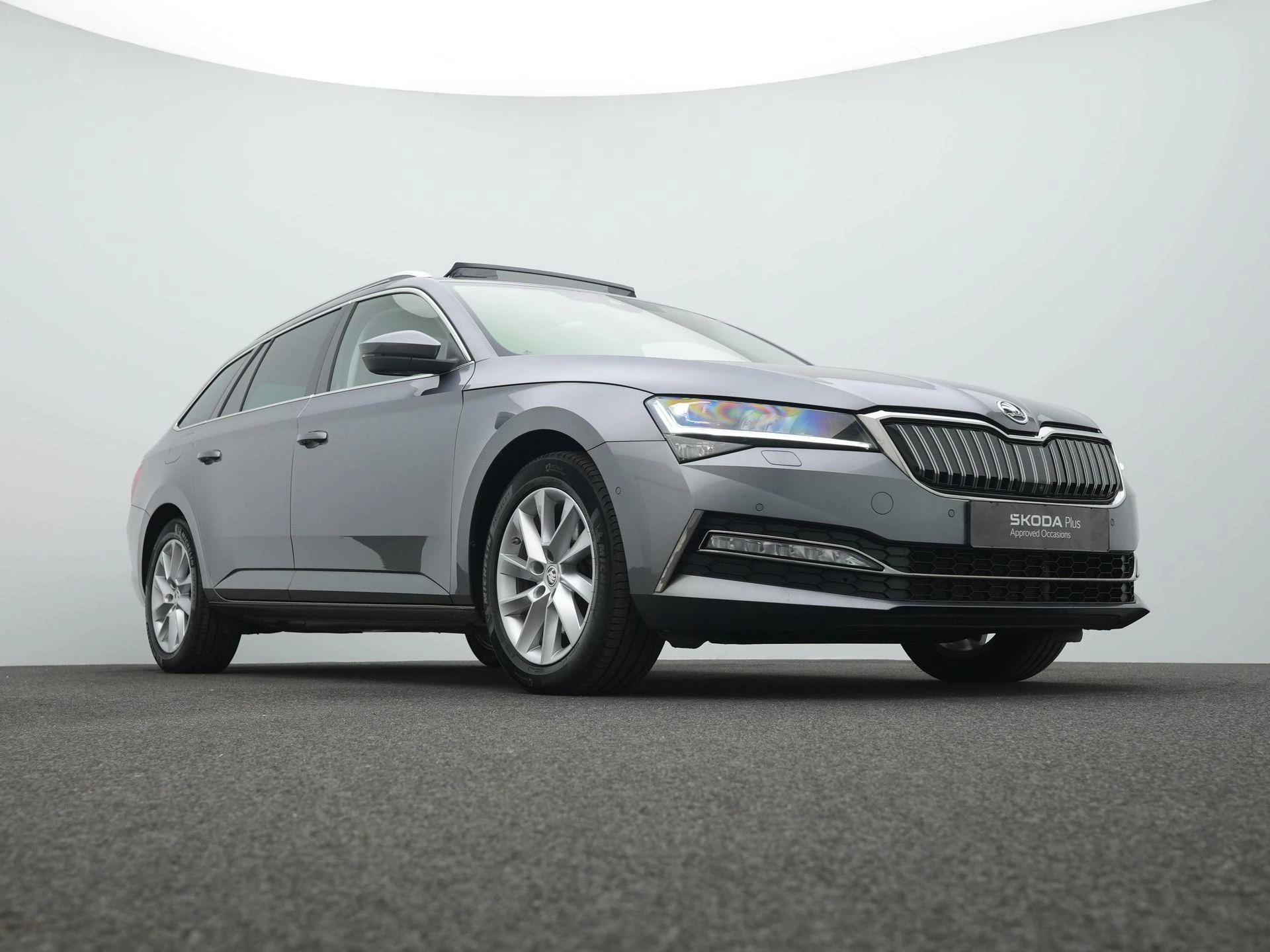 Hoofdafbeelding Škoda Superb