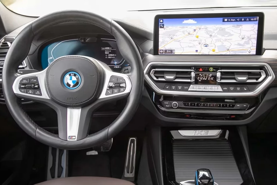 Hoofdafbeelding BMW iX3