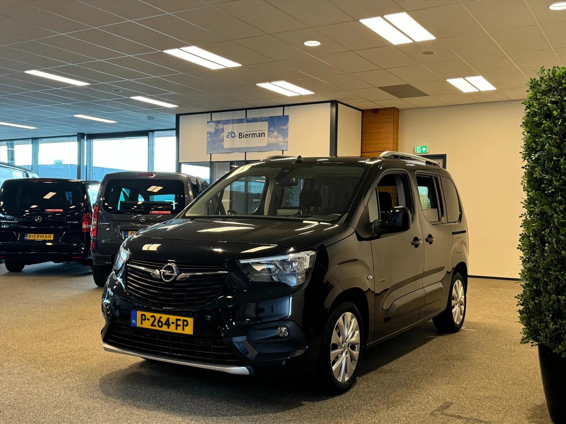 Hoofdafbeelding Opel Combo