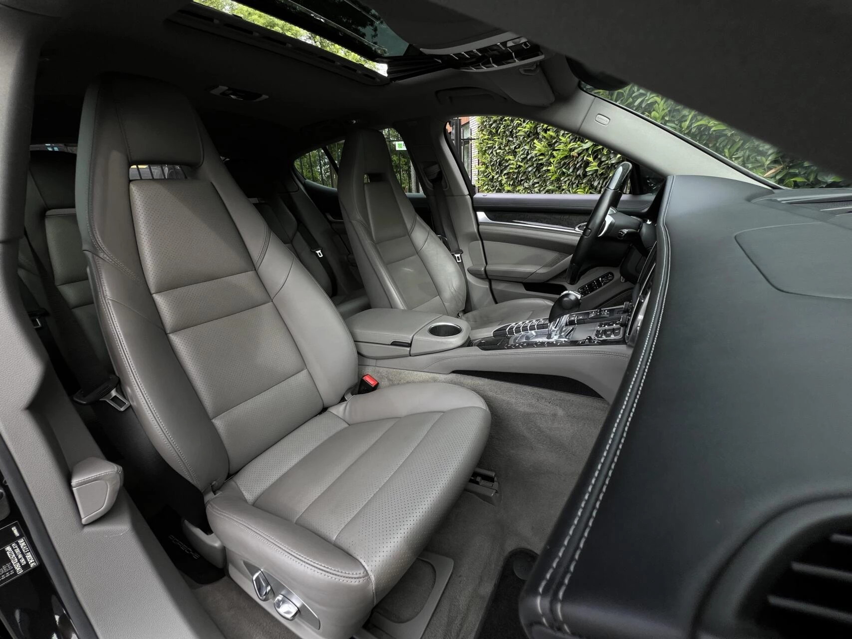 Hoofdafbeelding Porsche Panamera