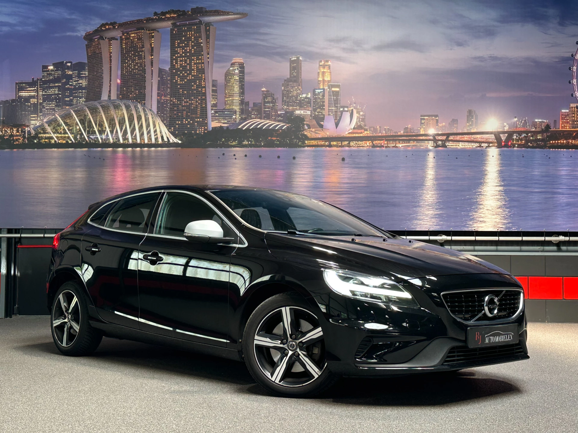 Hoofdafbeelding Volvo V40